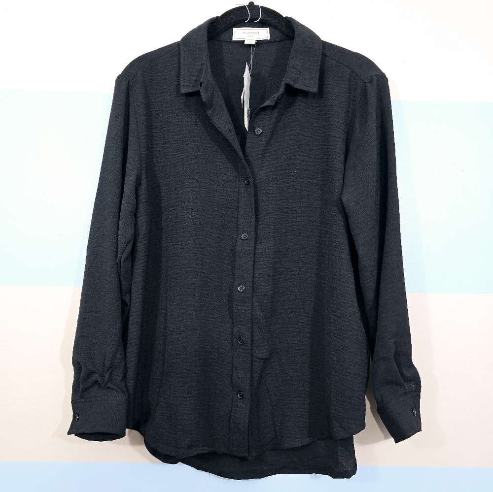 No Comment Textured Button Front Blouse - Picture 2 of 10